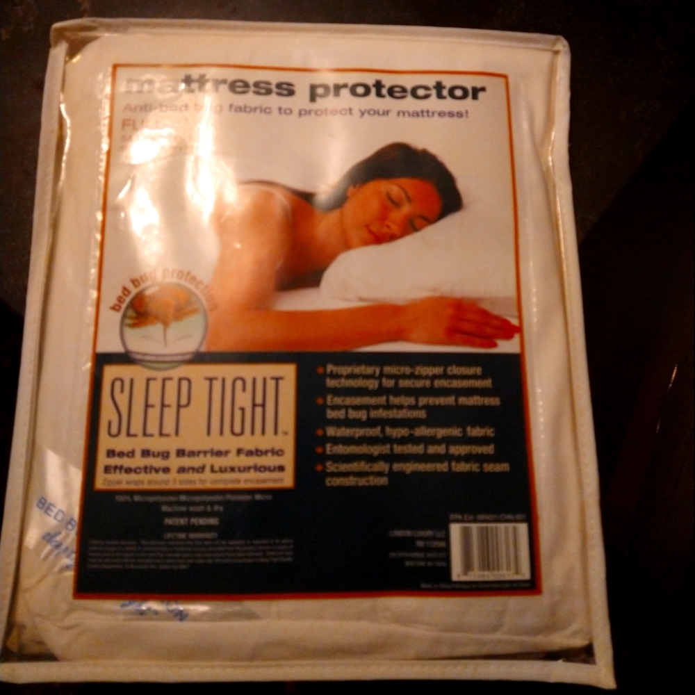 Pillow and mattress protector with bed bug protection